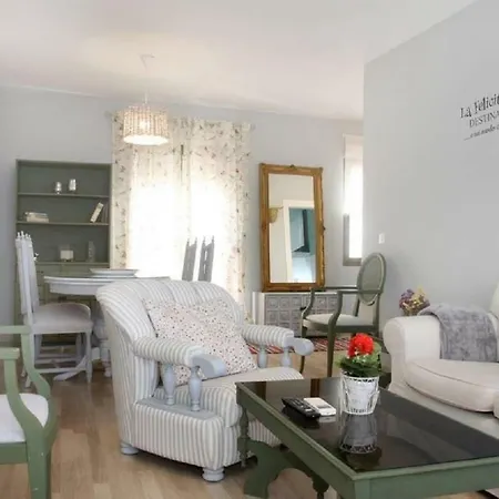 Sunshine Seneca Апартаменты *