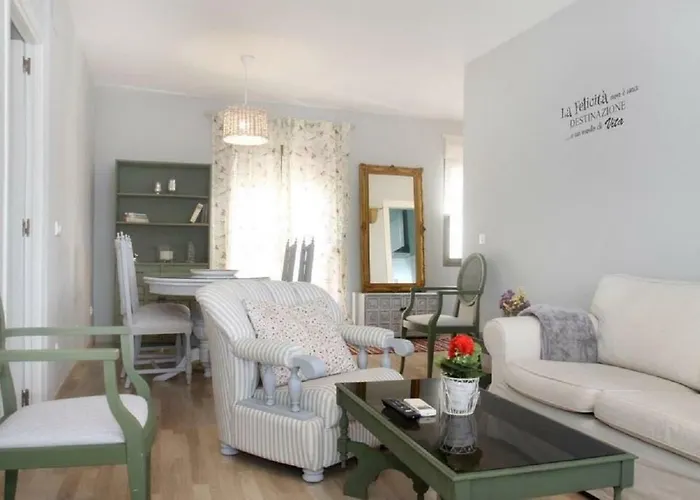 Sunshine Seneca Apartament *